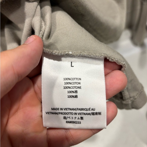 Fear of God Essentials Tee Size L - Picture 7 of 8